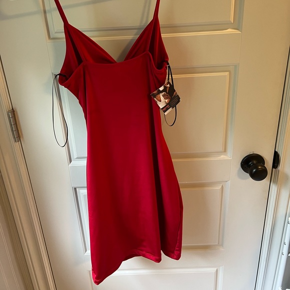 Caya dress in red - Picture 2 of 3